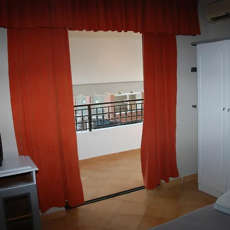 Finix Hotel